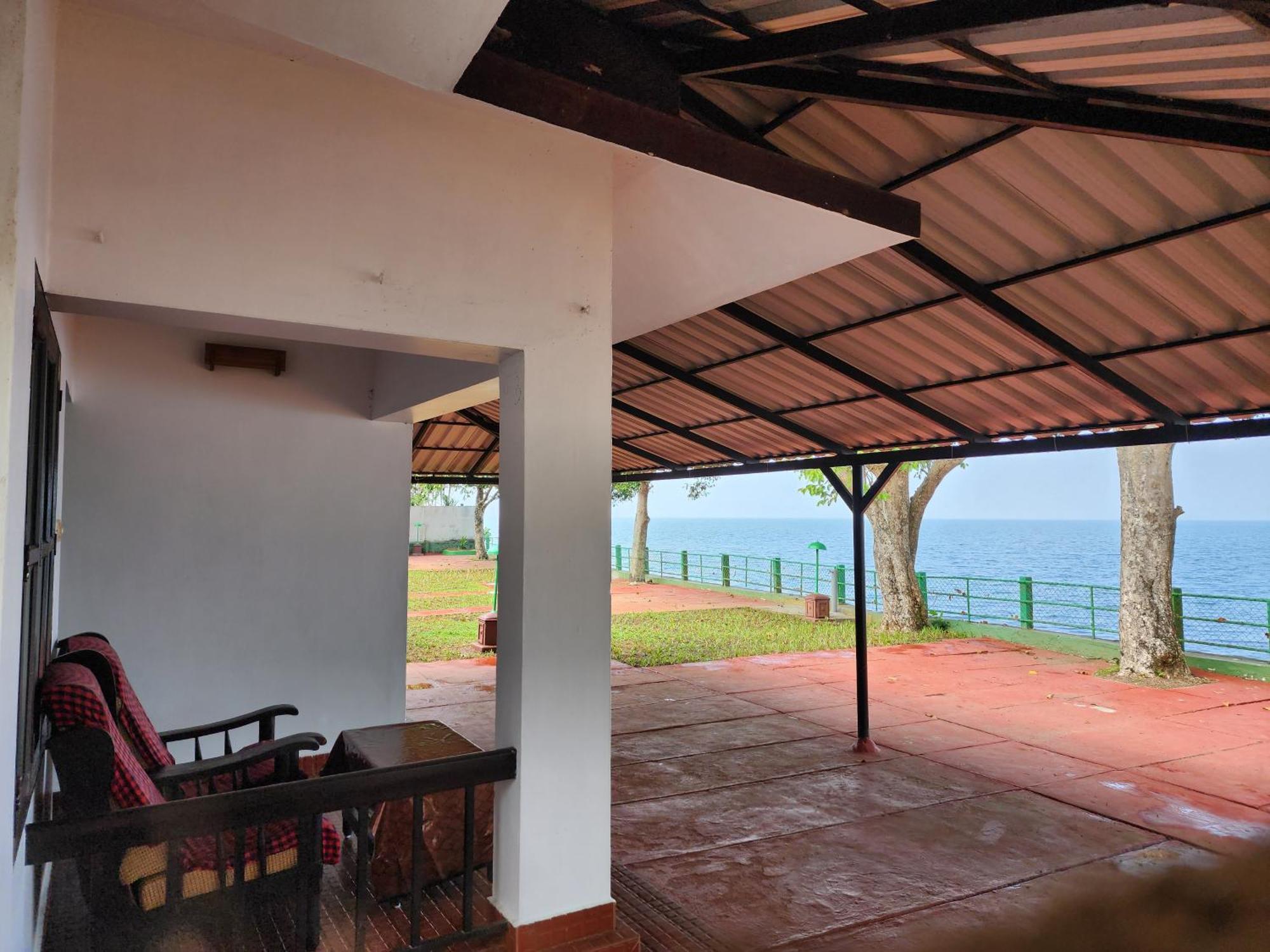 Illikkalam Lakeside Cottages Kumarakom Kerala Exterior foto