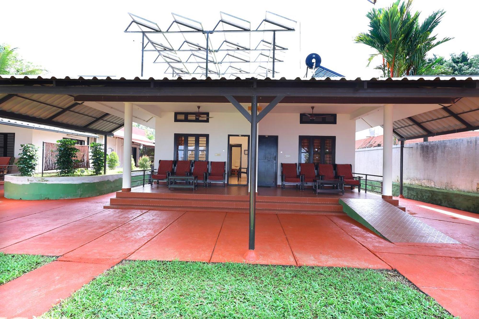 Illikkalam Lakeside Cottages Kumarakom Kerala Exterior foto